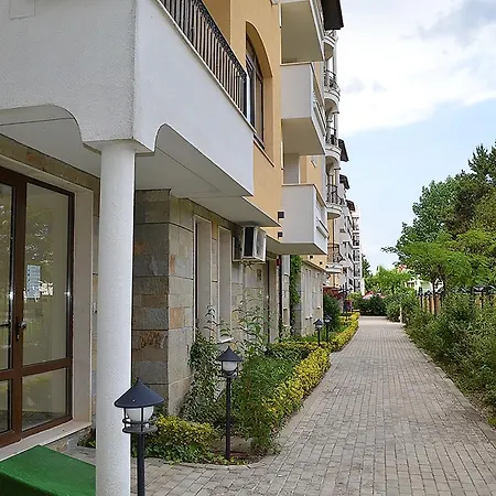 Rent Royal Sun Apartman