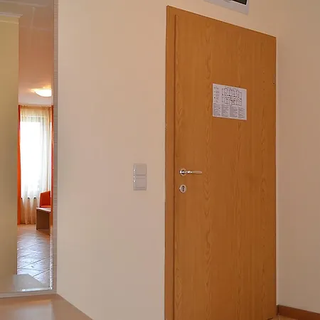 Rent Royal Sun Apartment *
